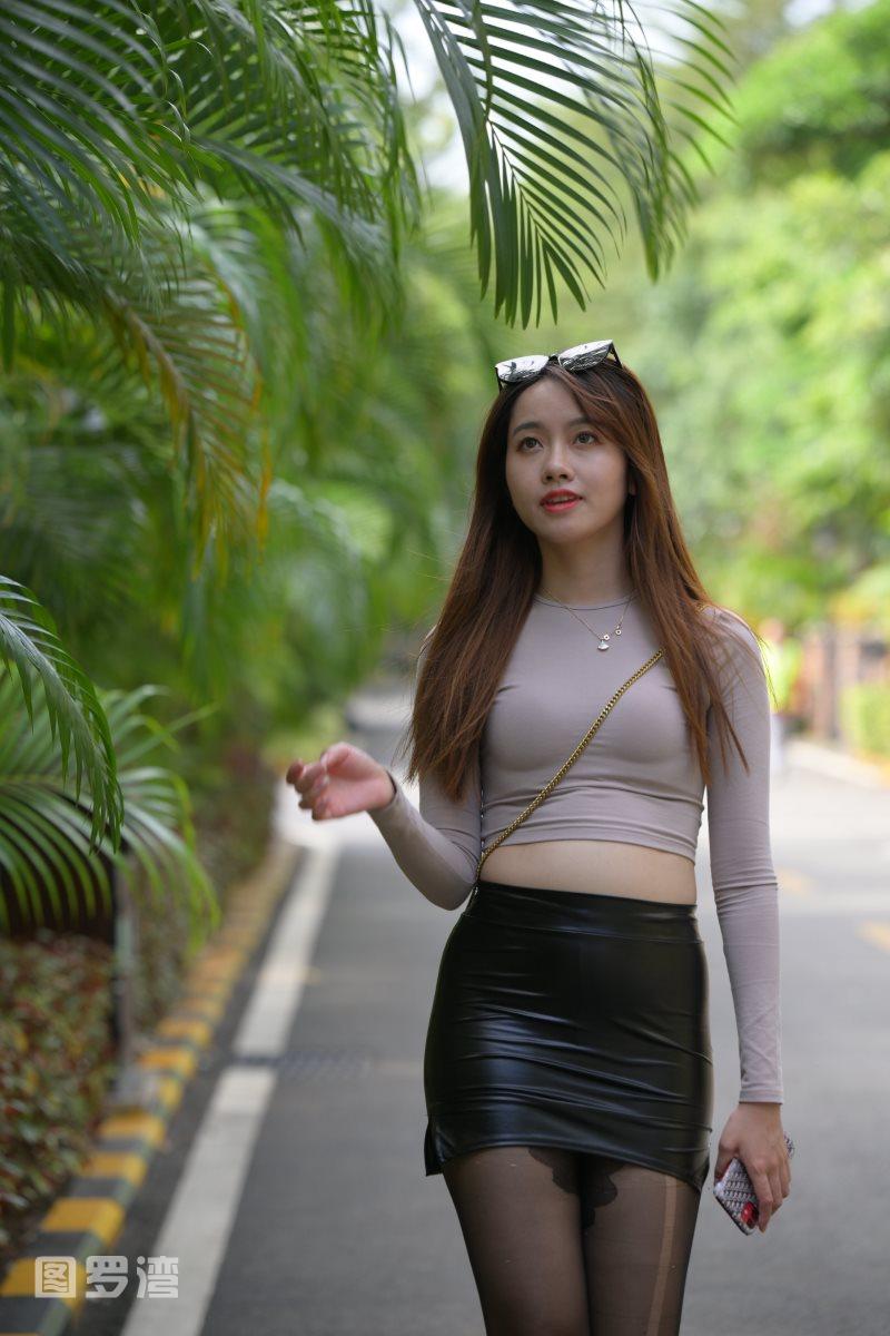 精选旅拍作品 NO.018 皮短裙嘿丝3 [190P/226MB]