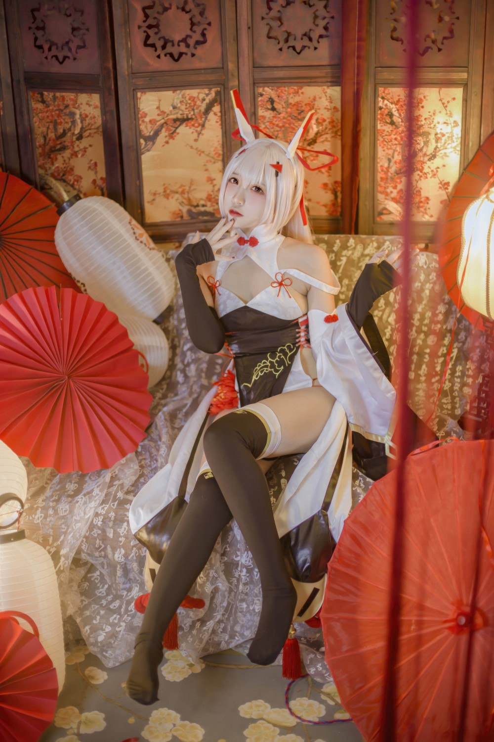 人气Coser动漫博主@二佐Nisa 碧蓝航线-绫波新春旗袍 [27P/138MB]